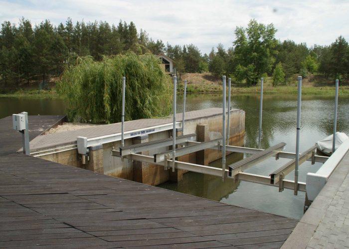 4-свайный лифт